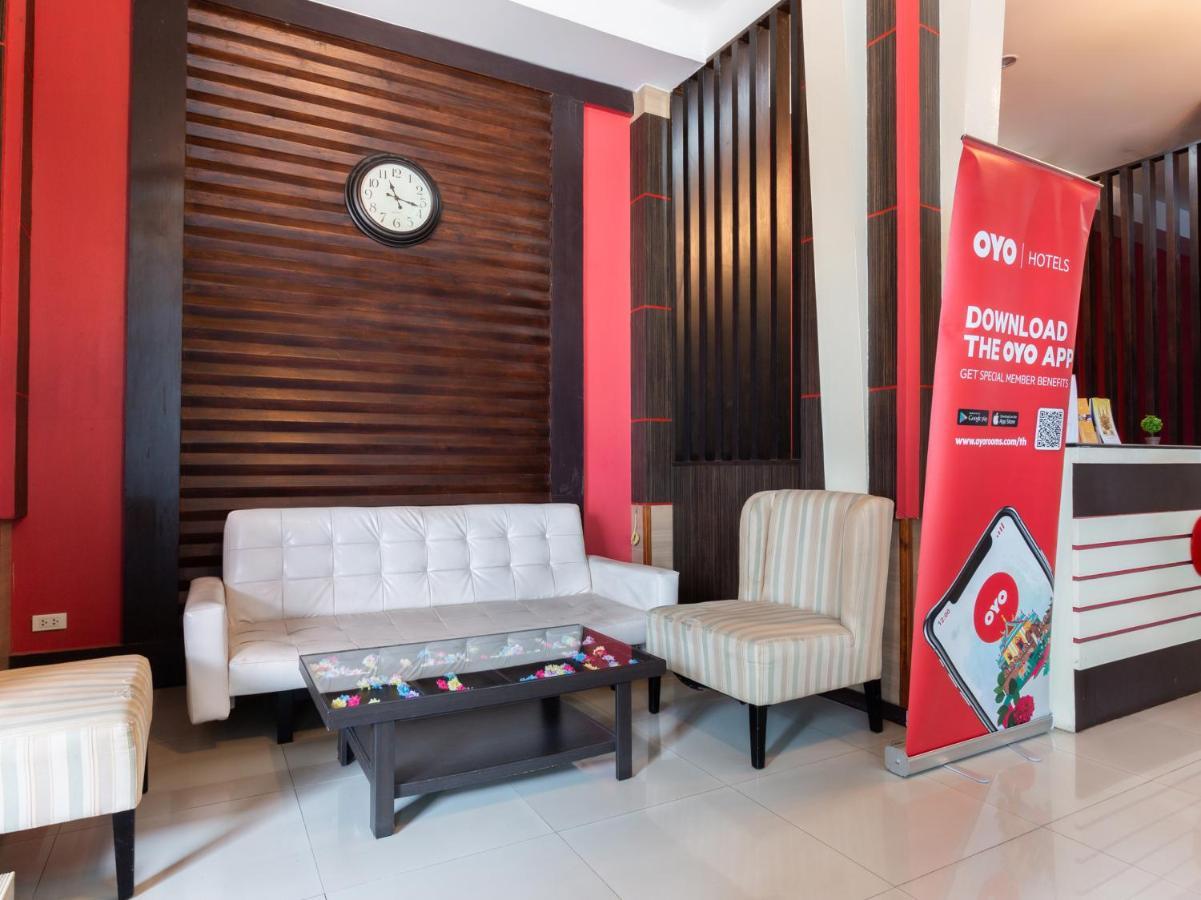 Oyo 1127 Baan Siam Hotel Csiangraj Kültér fotó