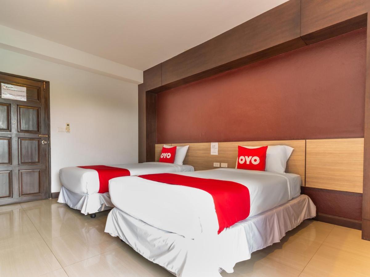 Oyo 1127 Baan Siam Hotel Csiangraj Kültér fotó