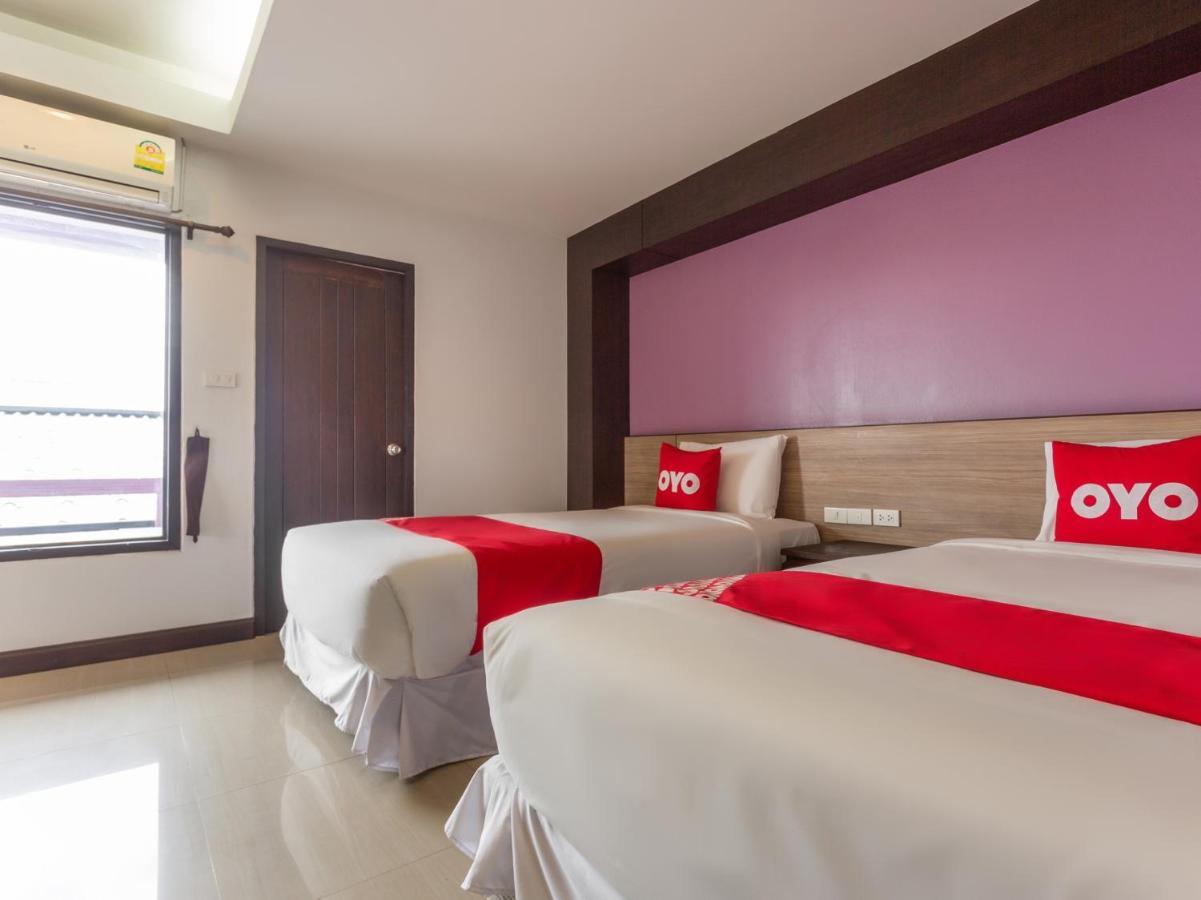 Oyo 1127 Baan Siam Hotel Csiangraj Kültér fotó