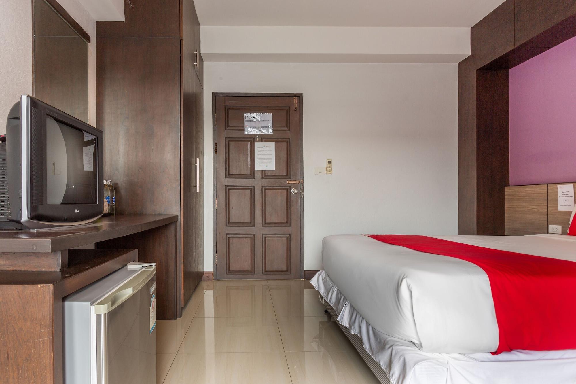 Oyo 1127 Baan Siam Hotel Csiangraj Kültér fotó