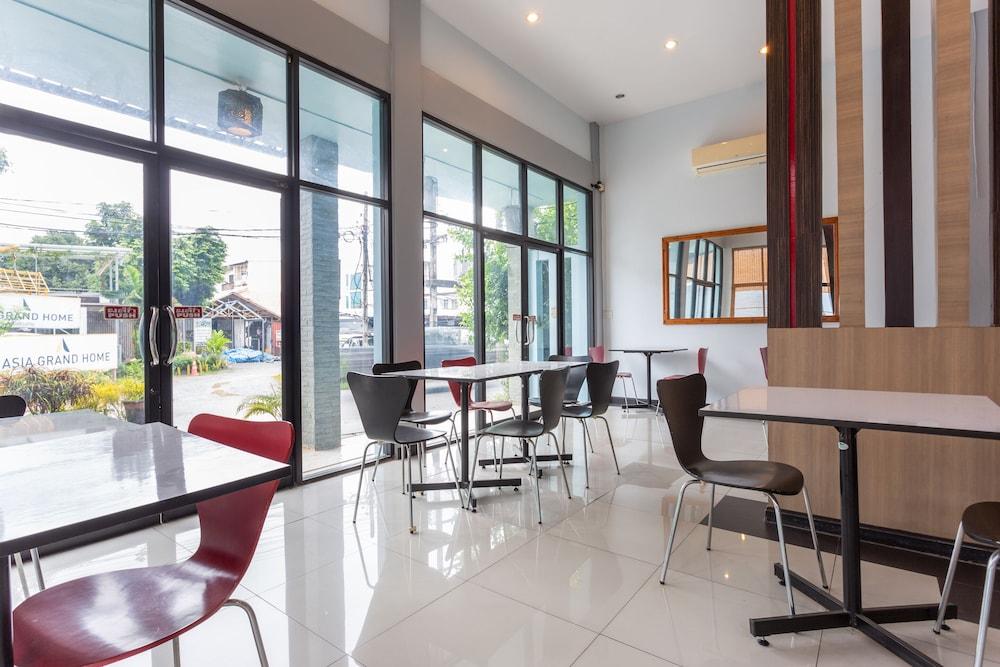 Oyo 1127 Baan Siam Hotel Csiangraj Kültér fotó