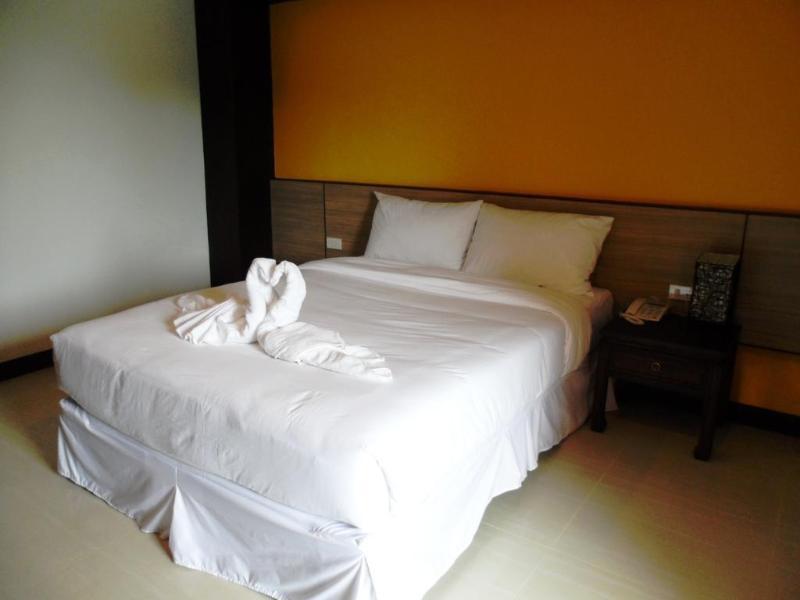 Oyo 1127 Baan Siam Hotel Csiangraj Kültér fotó